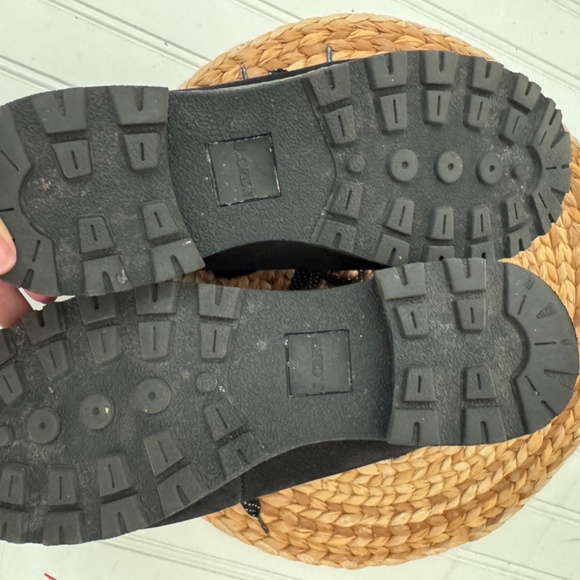 J.Crew Black Nordic Nubuck leather Shearling Ankle Boot 8 - Picture 3 of 6